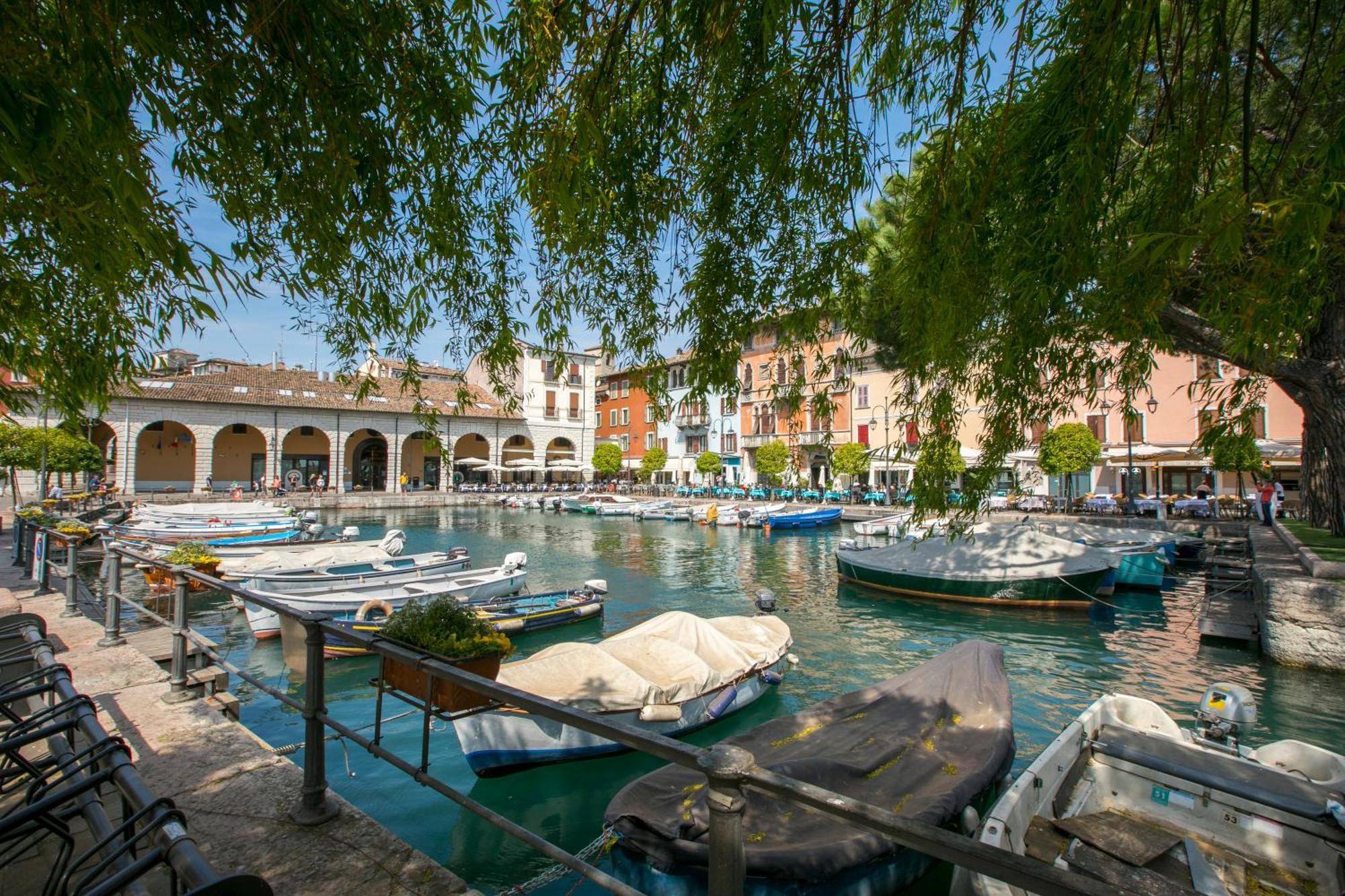 Casa Michelangelo - Happy Rentals Desenzano del Garda Exteriér fotografie