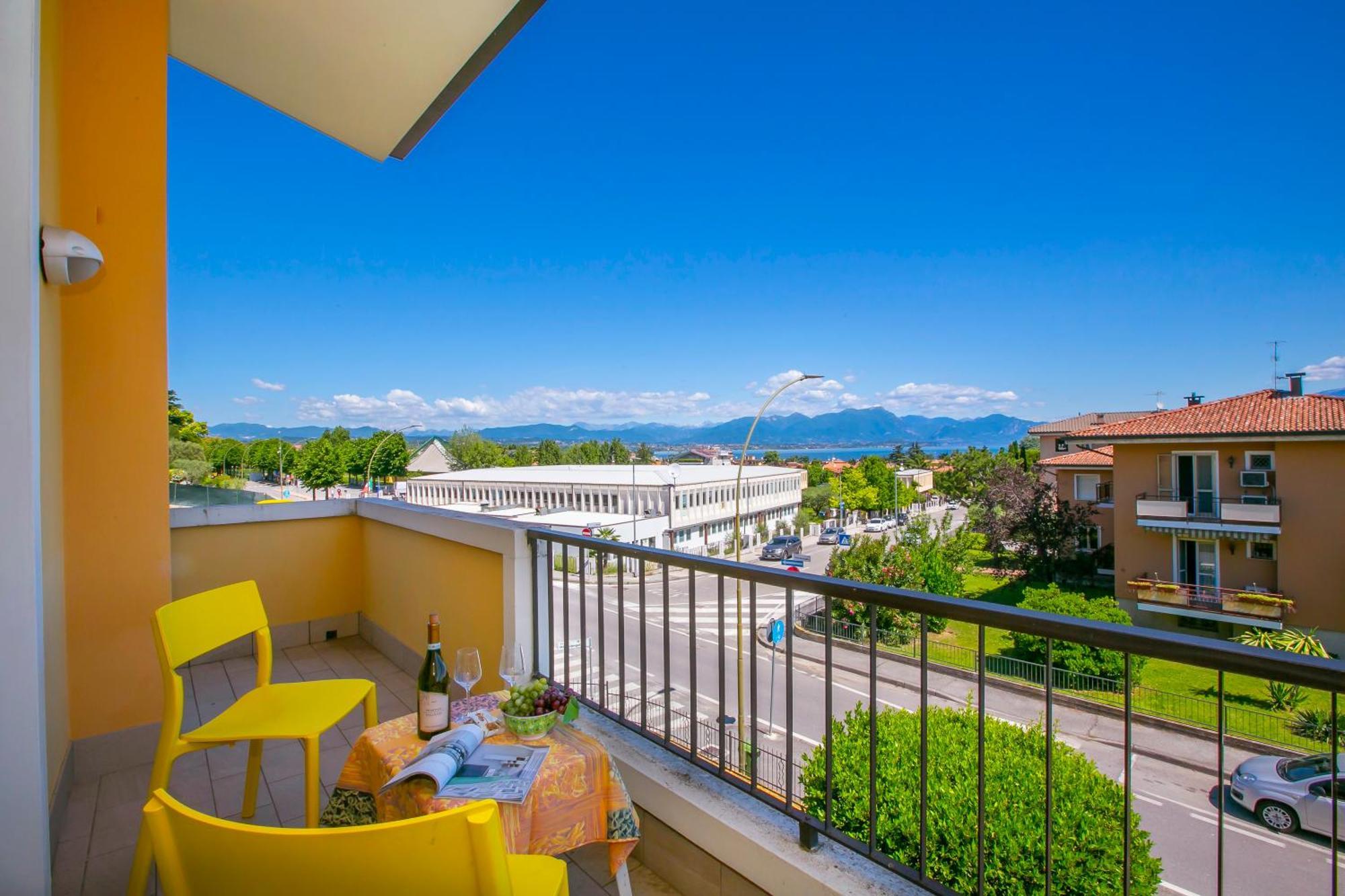 Casa Michelangelo - Happy Rentals Desenzano del Garda Exteriér fotografie